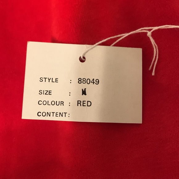 Trifles NWT Holiday Red Velvet Popover Dress, Unstructured Fit, Scoop neckline - Picture 4 of 7